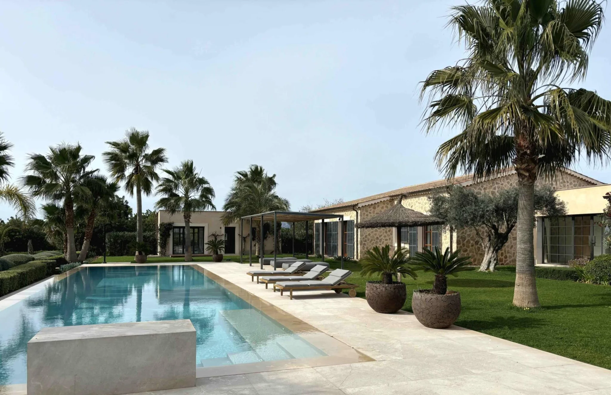 Casa Slider Home
